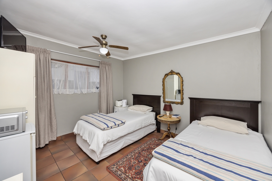 8 Bedroom Property for Sale in Table View Western Cape